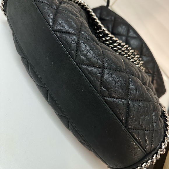 Authentic chanel bag - Picture 7 of 10